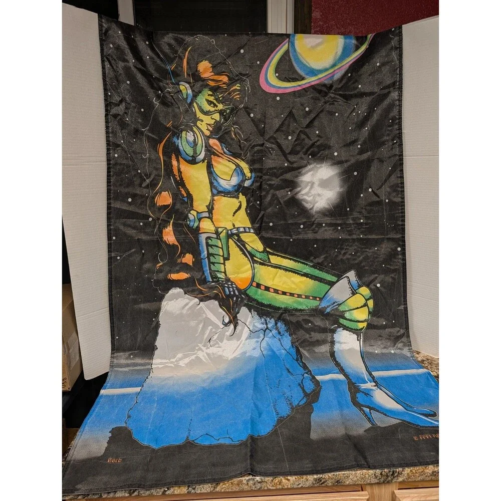 1999 Black Light Fitura Tapestry Wall Decor Length-60
